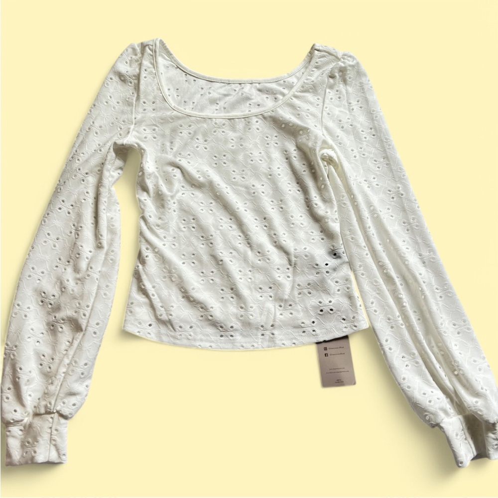 NWT Elegant White Eyelet Women's Top